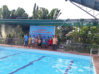 Tổ chức giải bơi lội cho học sinh trên địa bàn xã Tân Phong